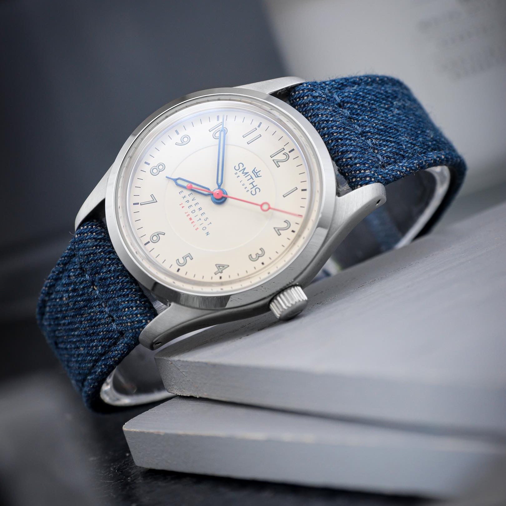 Jeans watch strap made of Japanese denim