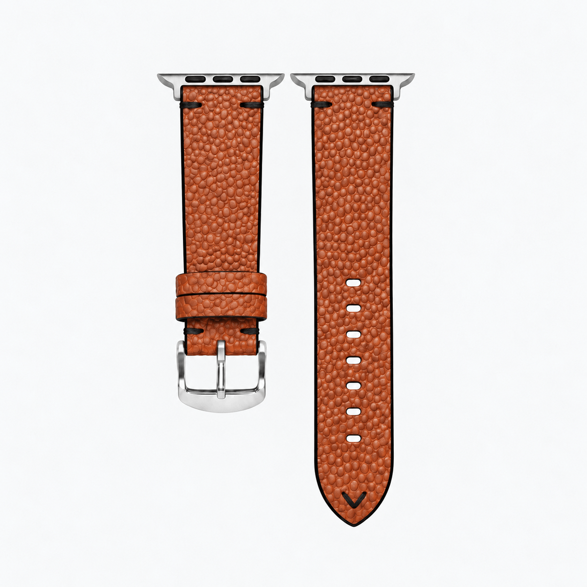 Courtside – Handgefertigt aus original Horween Basketballleder in M mit silberner Hardware und tief geprägter Oberfläche.