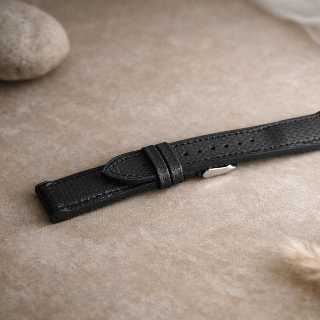 Triton – wasserfestes Performance-Uhrenarmband, robust und langlebig, aus hochwertigen Materialien im Bayerischen Wald gefertigt.