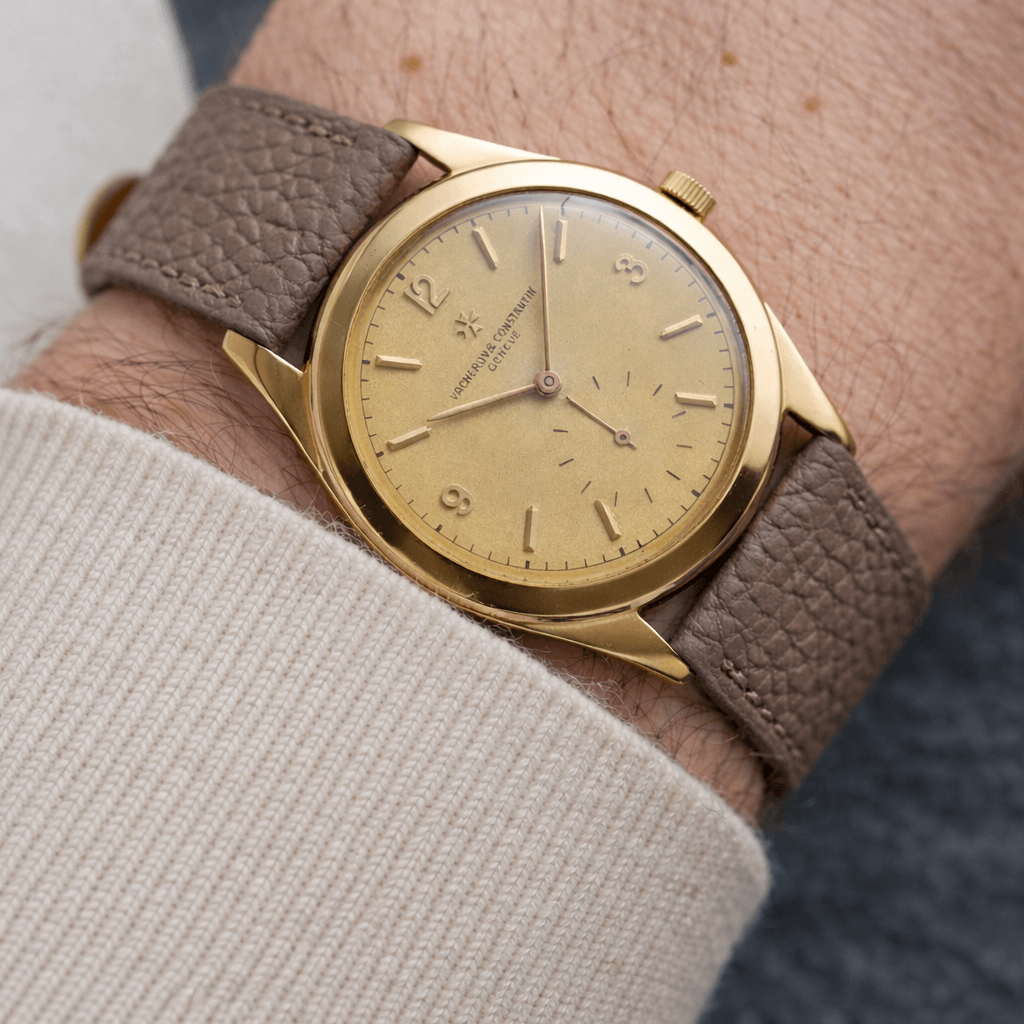 Deauville – Uhrenarmband aus deutschem Togoleder an eleganter goldener Uhr, hochwertiges Leder von Perlinger und Haas vereint.