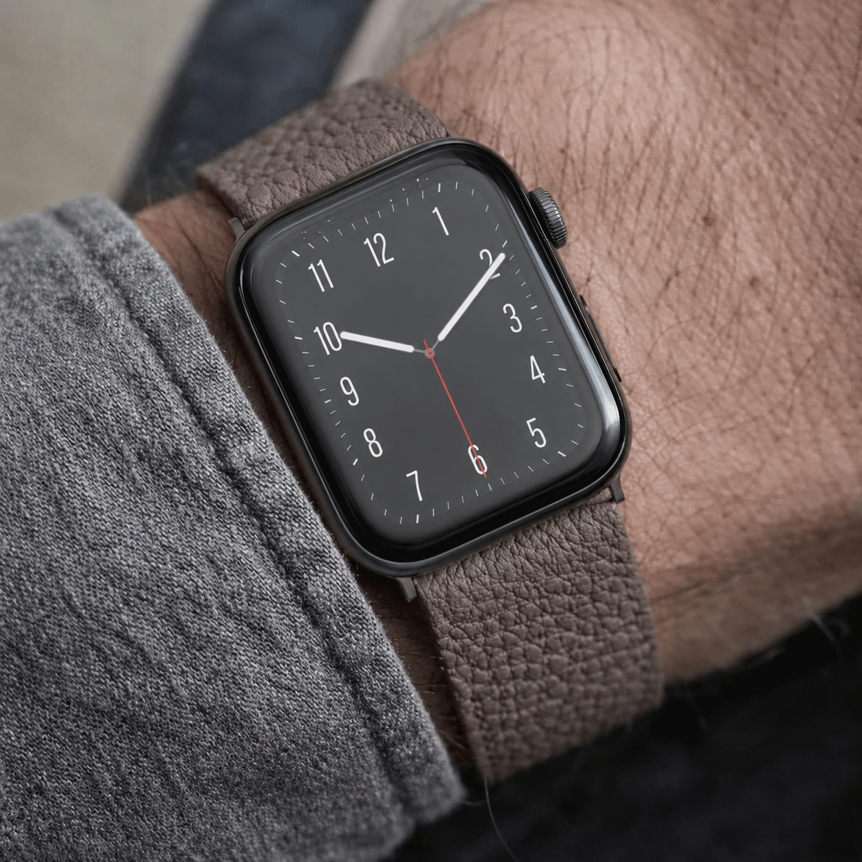 Taupes Lederarmband für Apple Watch aus Togoleder