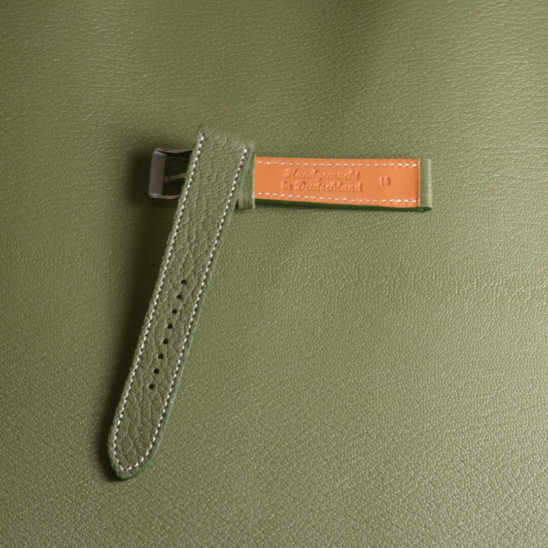Biarritz Uhrenarmband Leder hochwertig in Olivgrün aus Ziegenleder von Alran, luxuriöses Design, langlebig und stilvoll.