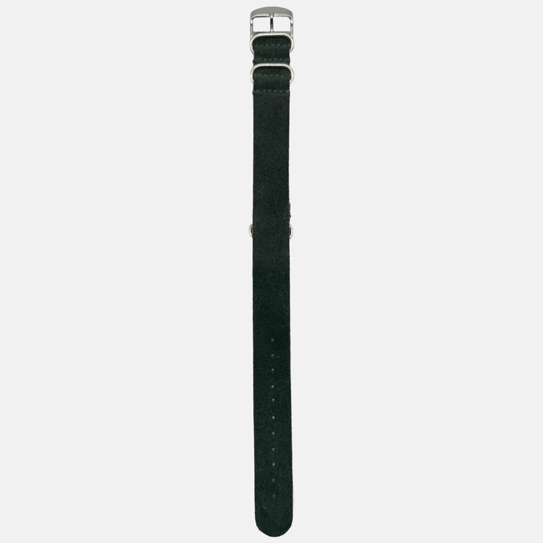 Velourleder Nato Uhrenarmband von Field Nizza, handgefertigt aus Perlinger Leder für Komfort und Langlebigkeit. Details ansehen.