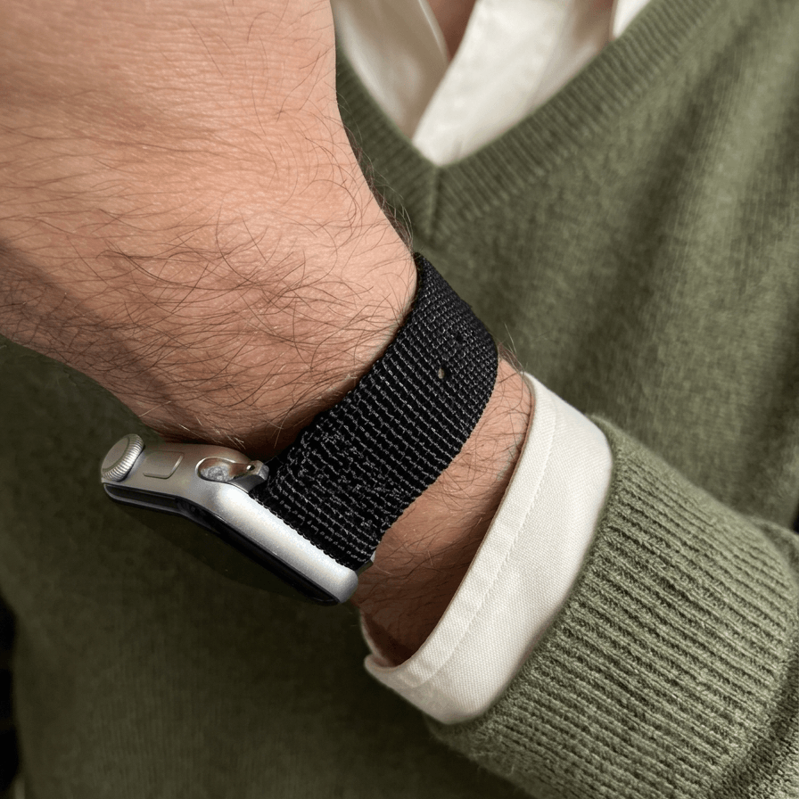Cotton – Schwarzes Nylon Apple Watchband im Textil-Look