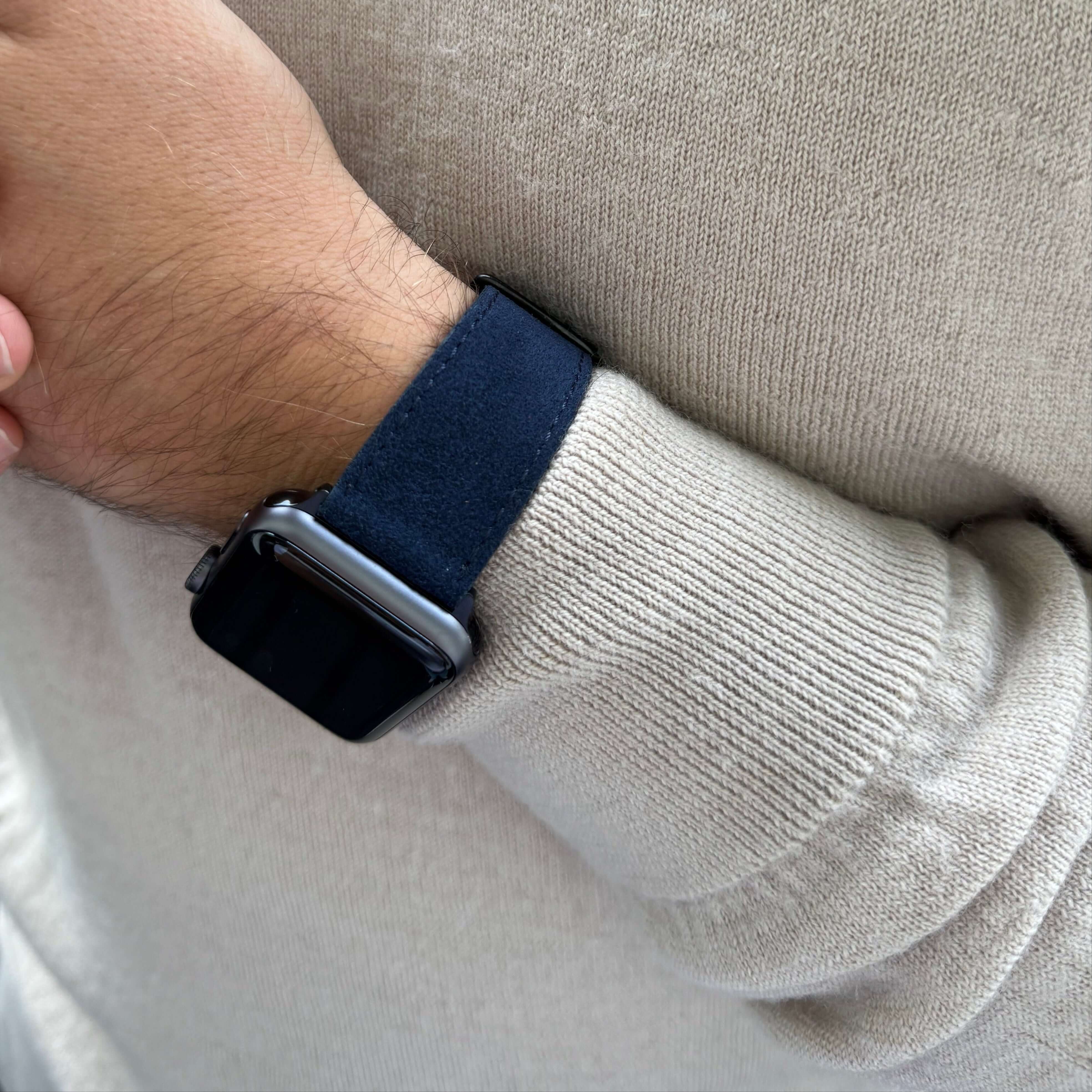 Alcantara - Hochwertiges Apple Watch Armband Stoff in Schwarz, stilvolle und bequeme Uhrbandoption für elegantes Tragegefühl