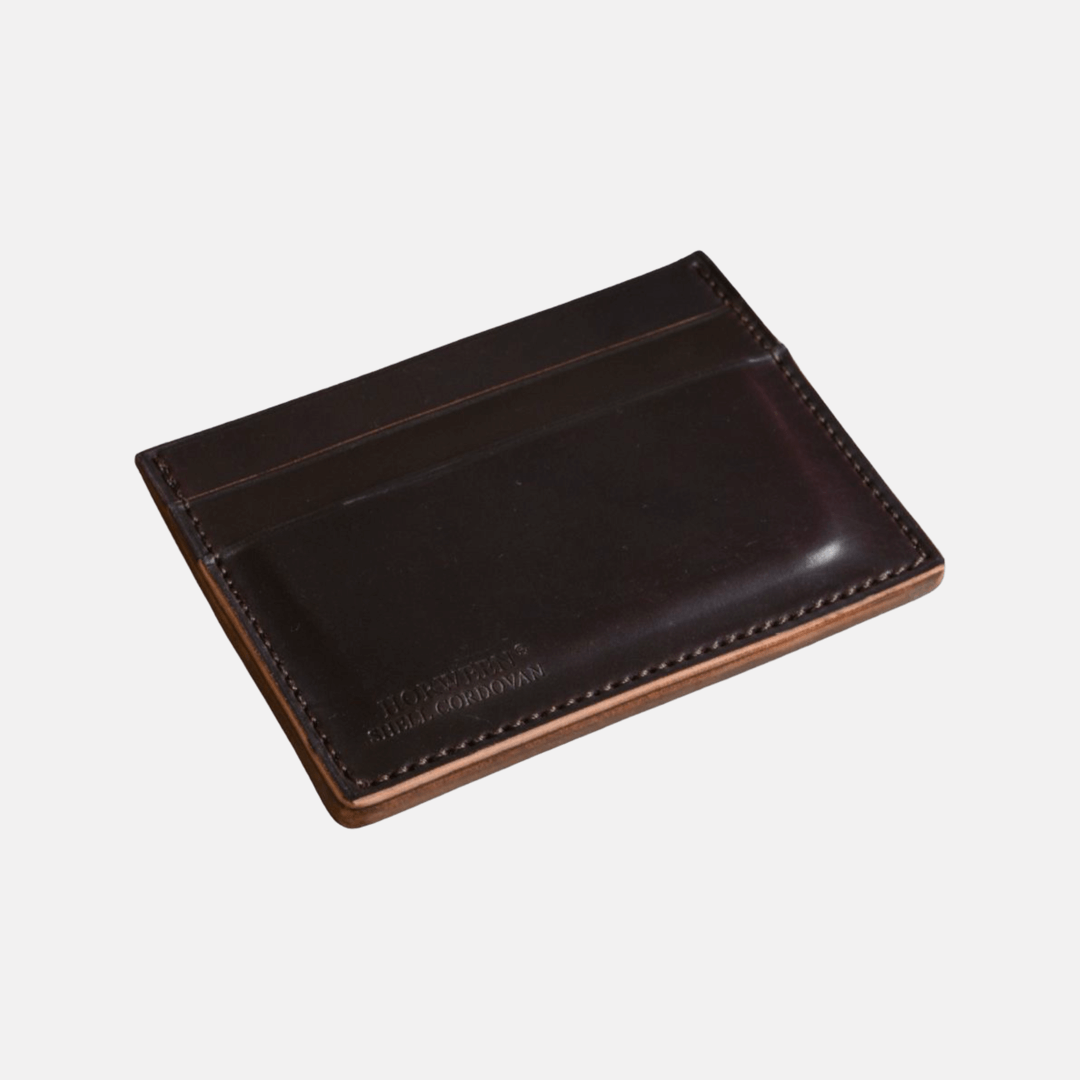 Kreditkartenetui Herren Luxus aus Horween Shell Cordovan Leder, elegantes Design in Dunkelbraun, für stilvolle Kartenaufbewahrung.