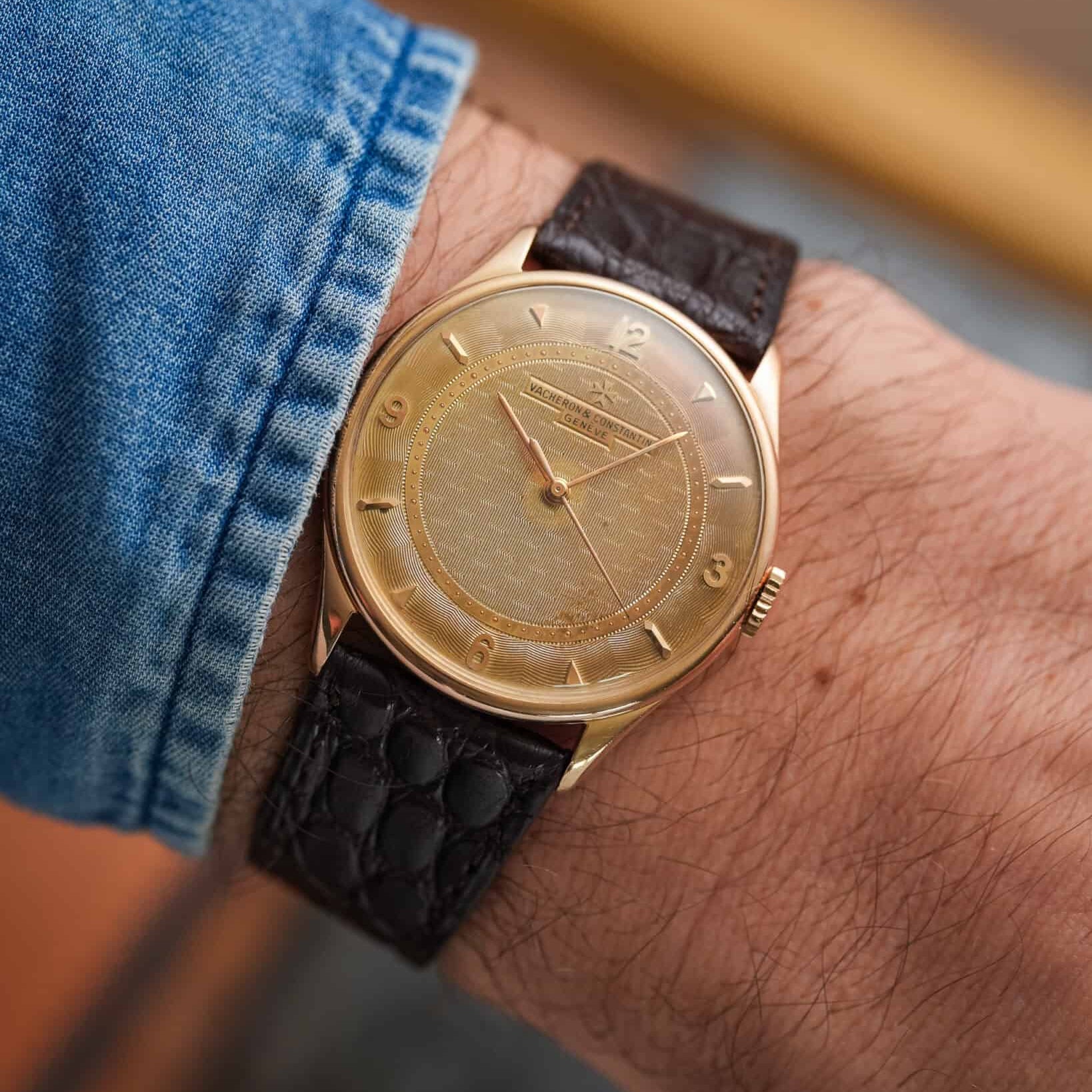 New Orleans – Flaches Uhrenarmband aus Louisiana-Alligatorleder mit Vacheron Golduhr, luxuriöses und nachhaltiges Design.