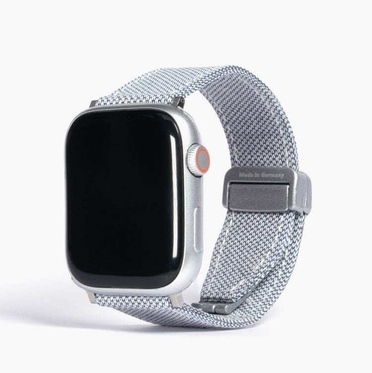 Elegantes Apple Watch Armband aus bananatex stoff von qwstion, das umweltfreundlich und nachhaltig ist.