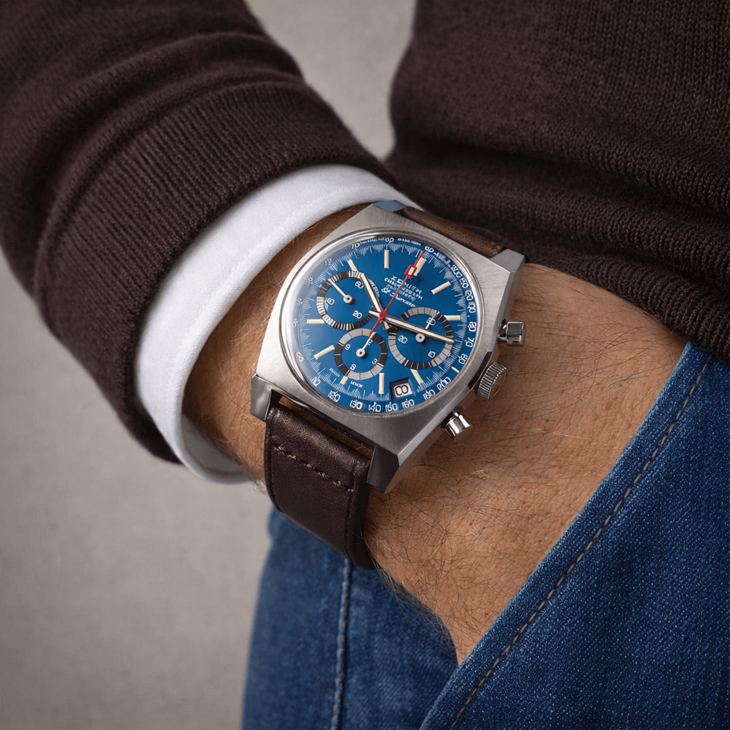 Paris – Uhrenarmband aus Barenia-Leder von Haas an Zenith El Primero Uhr am Handgelenk getragen.