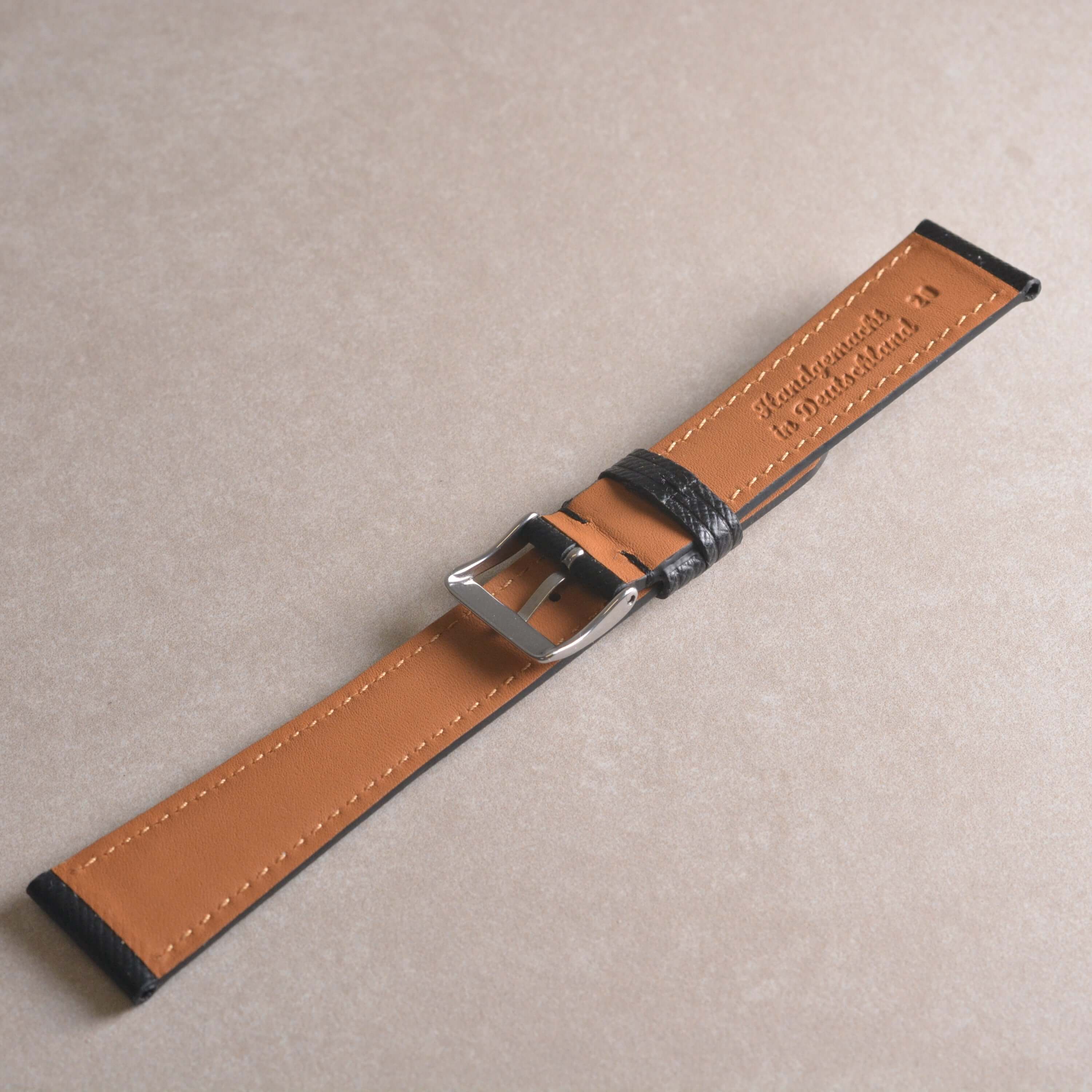 Saffiano – Uhrenarmband mit charakteristischer Saffiano Kreuzprägung, Kalbleder, elegante Verarbeitung, modernes Design.