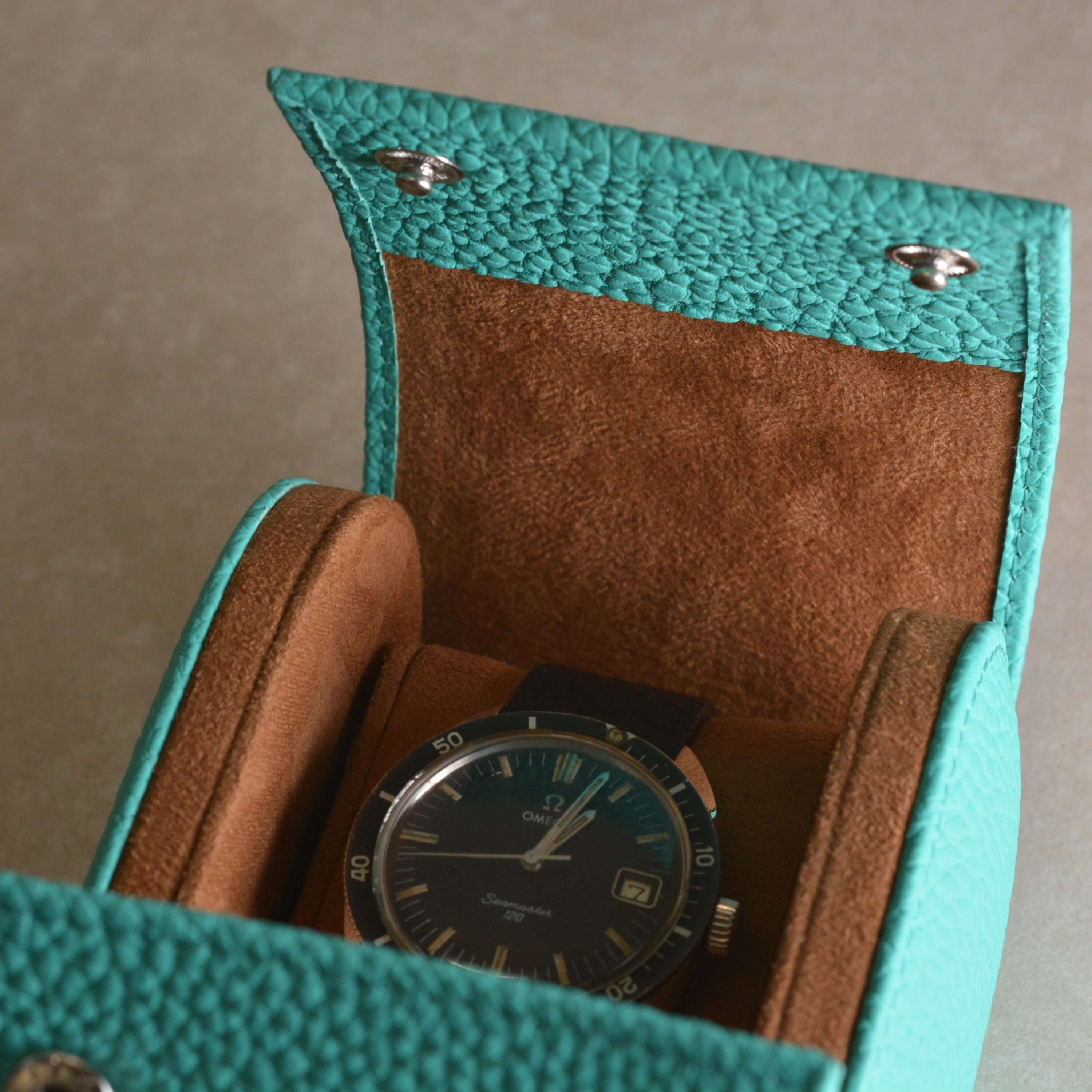 Uhrenrolle für eine Uhr Signature – Hochwertiges deutsches Togoleder, handgefertigte Uhrenbox aus feinem Togo-Leder von Perlinger