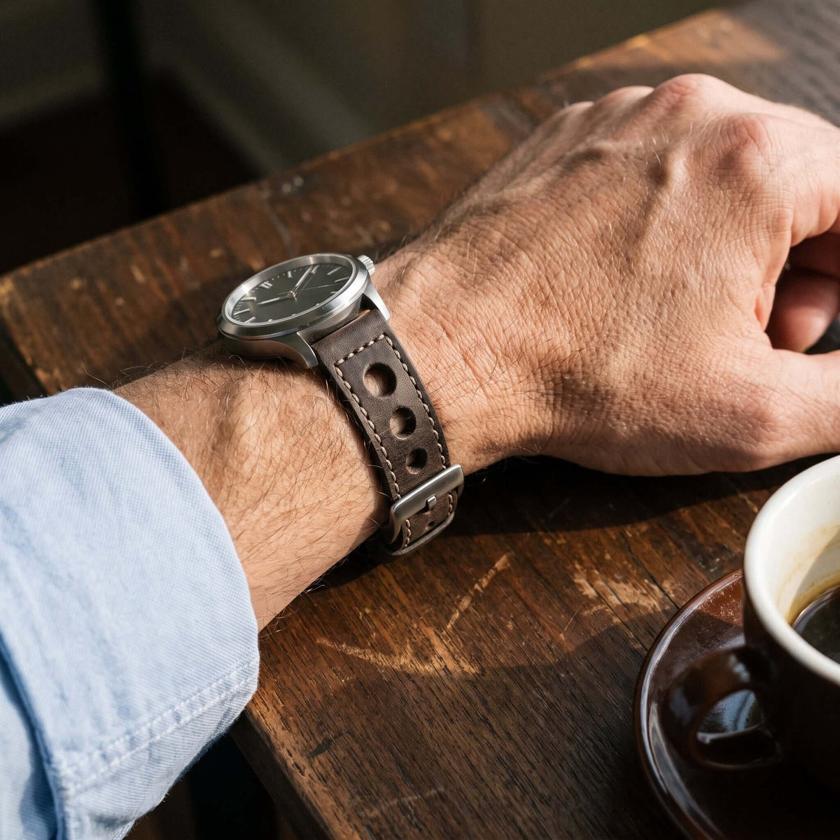 Saddle Racing – Leather bracelet with large Racing holes