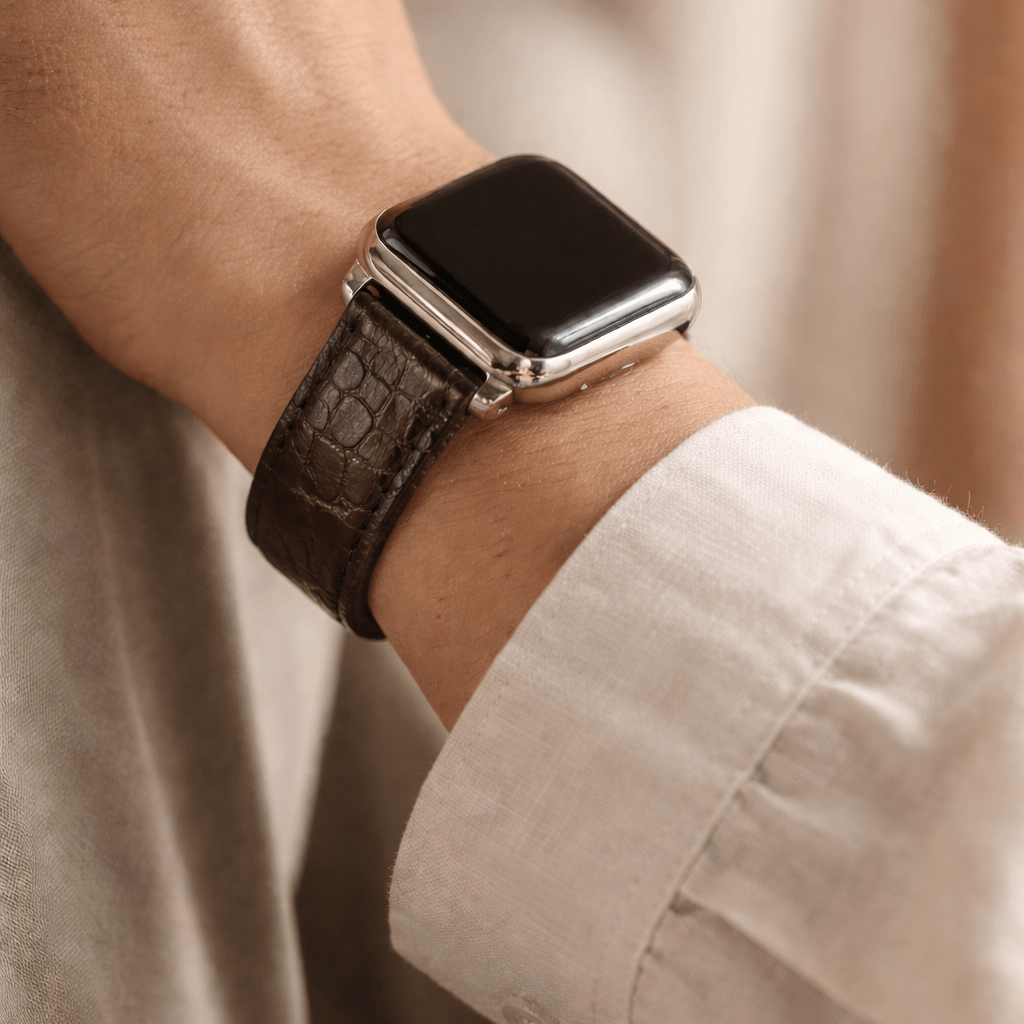 Dunkelbraunes Apple Watch Armband Echt Alligator aus Alligatorleder, handgefertigt in Deutschland, traditionelle italienische Gerbung.