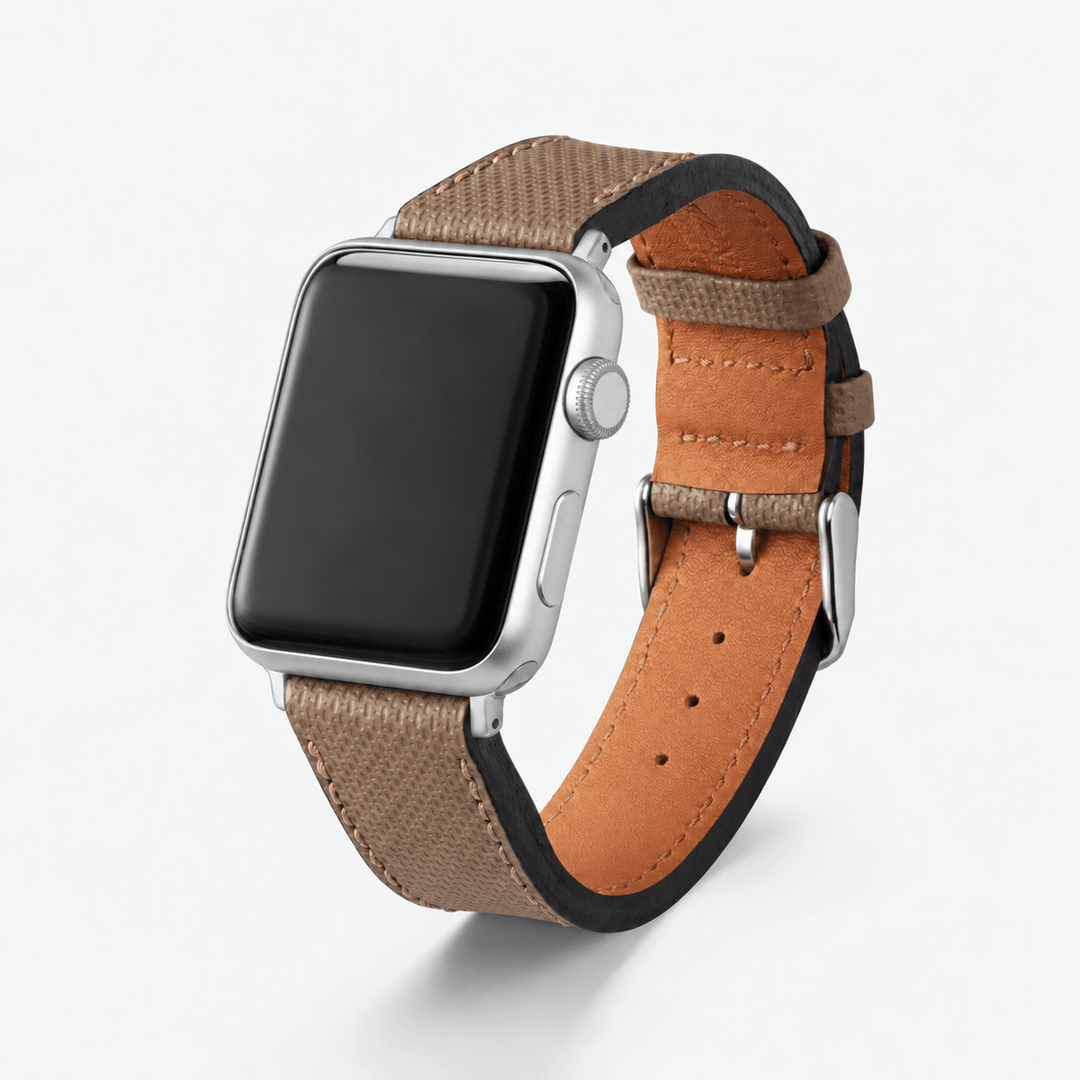 Beiges Apple Watch Lederarmband Wasserfest | Nautilus in braunem Lederdesign, perfekt für Alltag und Sport.