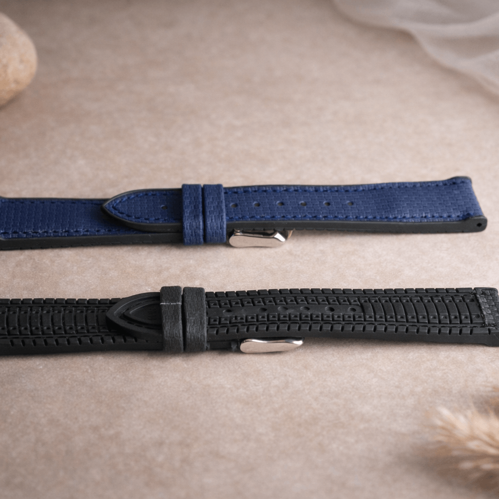 Triton – wasserfestes Performance-Uhrenarmband in Blau und Schwarz, robust und langlebig, hergestellt im Bayerischen Wald.