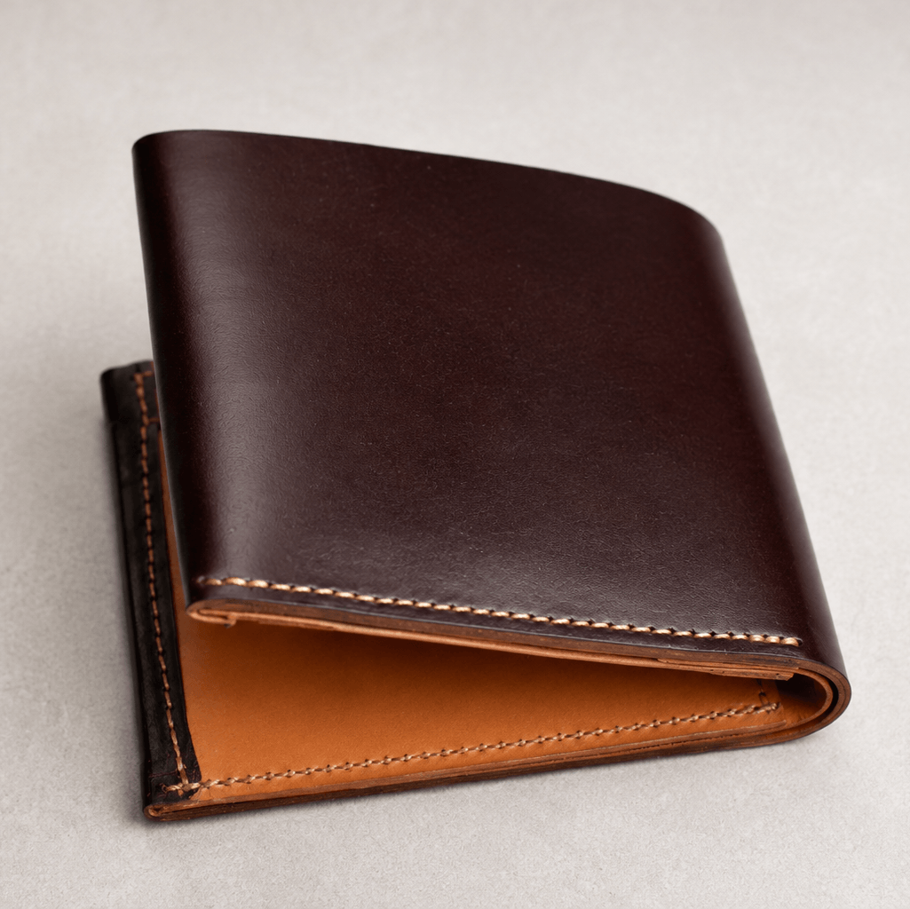 Premium Leder Geldbörse Chicago aus Horween Shell Cordovan, stilvolles und langlebiges Design.