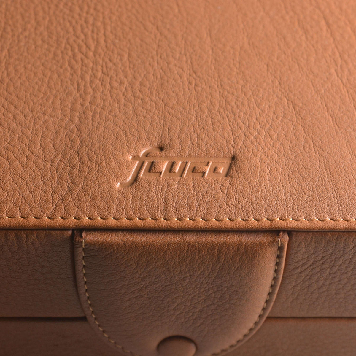 Torro watch case for 8 watches made of Spanish cowhide leather