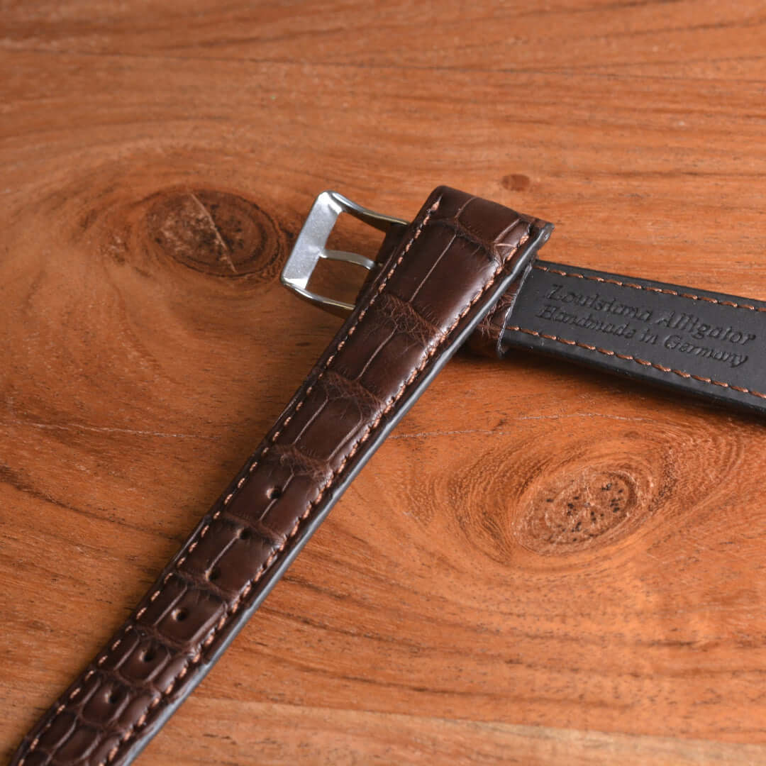 Luxus-Uhrenarmband aus Louisiana Alligator mit echt FKM Kautschuk Unterleder, 20/19 mm, braun, Manufaktur in Bayern.