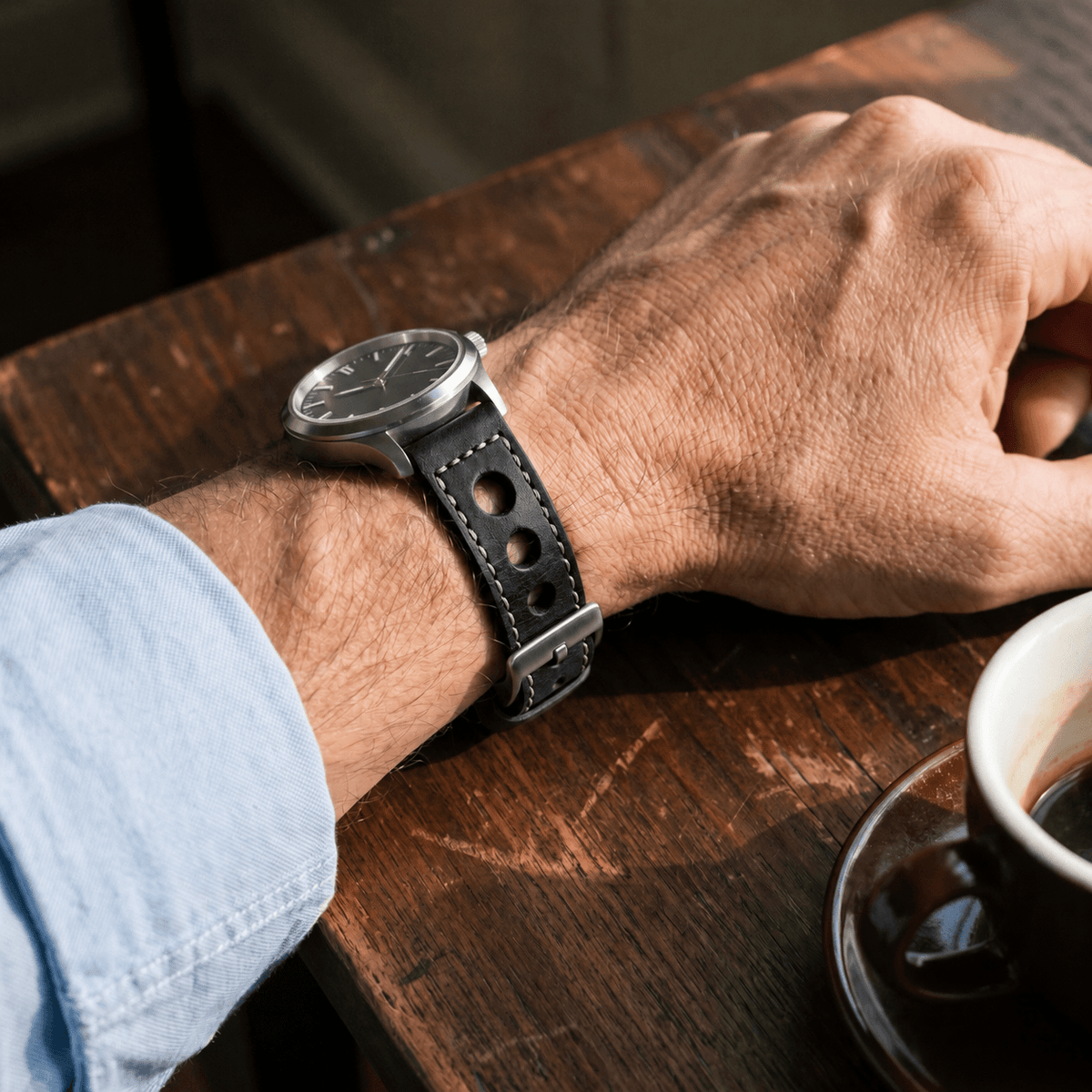 Saddle Racing – Leather bracelet with large Racing holes