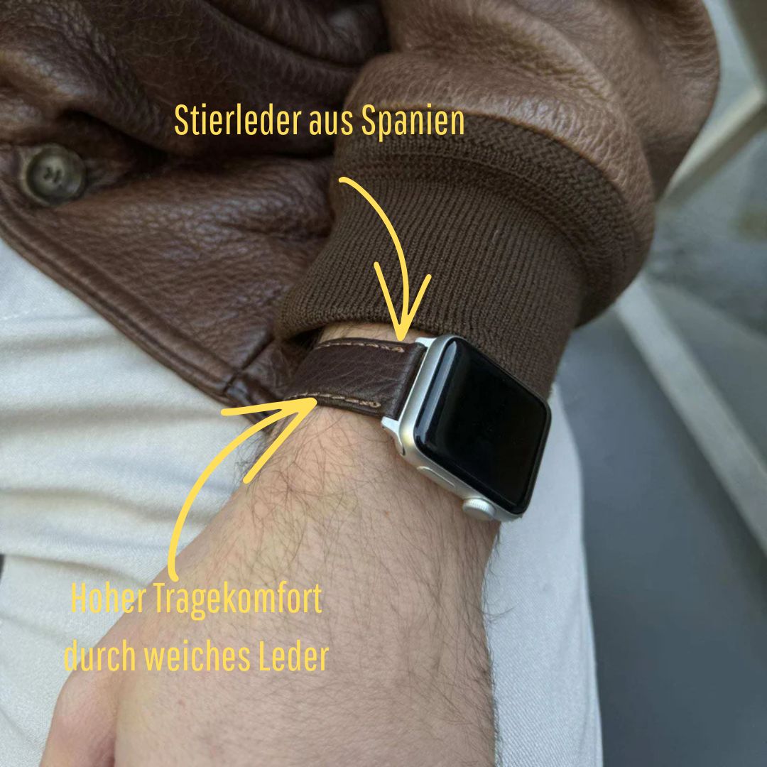Apple Watch Stierlederarmband Torro Modern Dunkelbraun an einem Handgelenk, hergestellt aus spanischem Stierleder für hohen Tragekomfort.