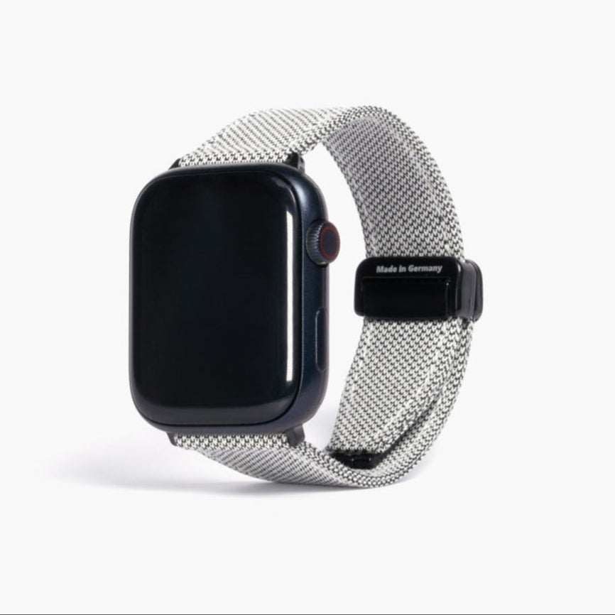 Stylisches Apple Watch Armband aus bananatex stoff von qwstion, ideal für einen modernen Look und nachhaltig.