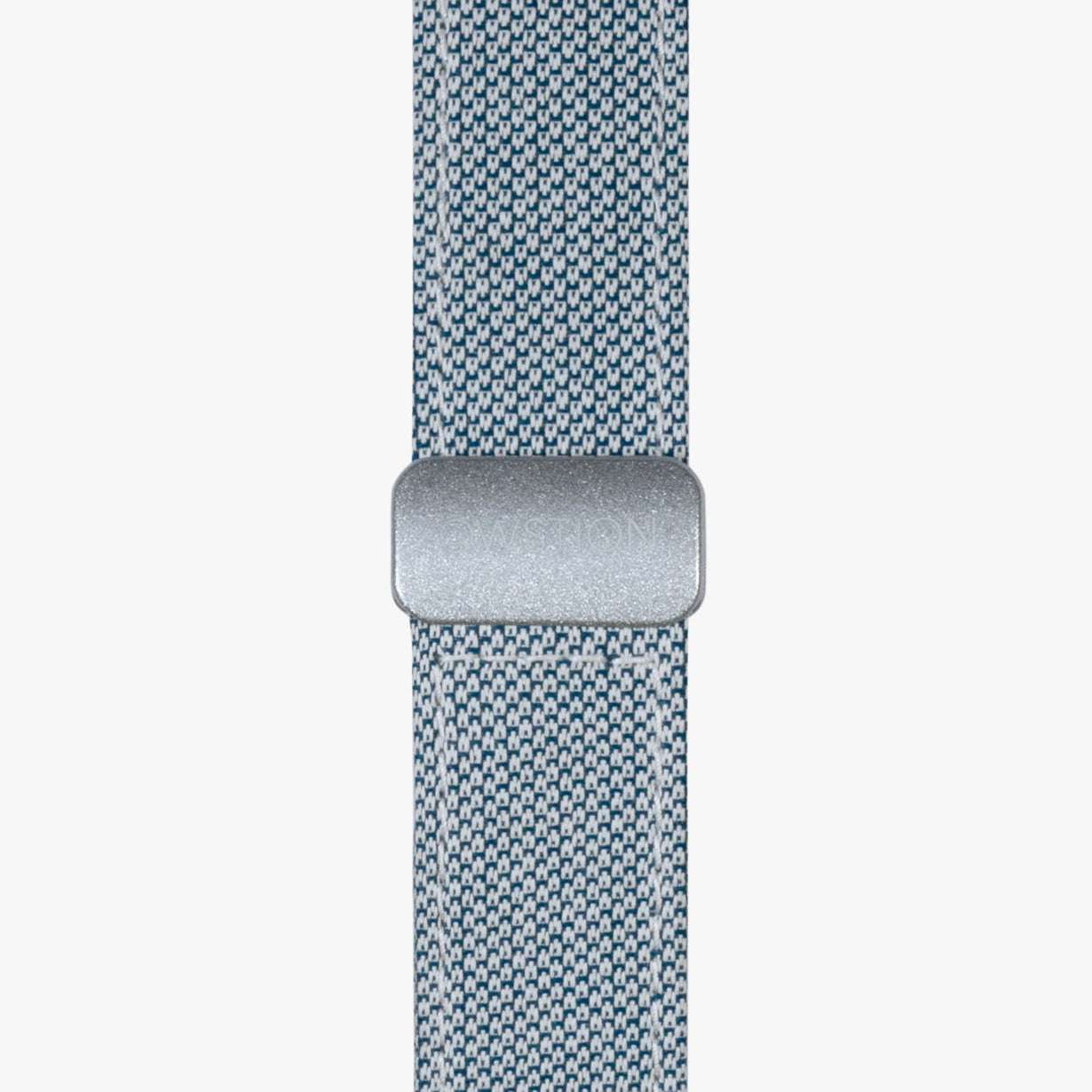 Detailaufnahme des Designs eines Apple Watch Armbands aus bananatex stoff von qwstion, nachhaltig gefertigt.