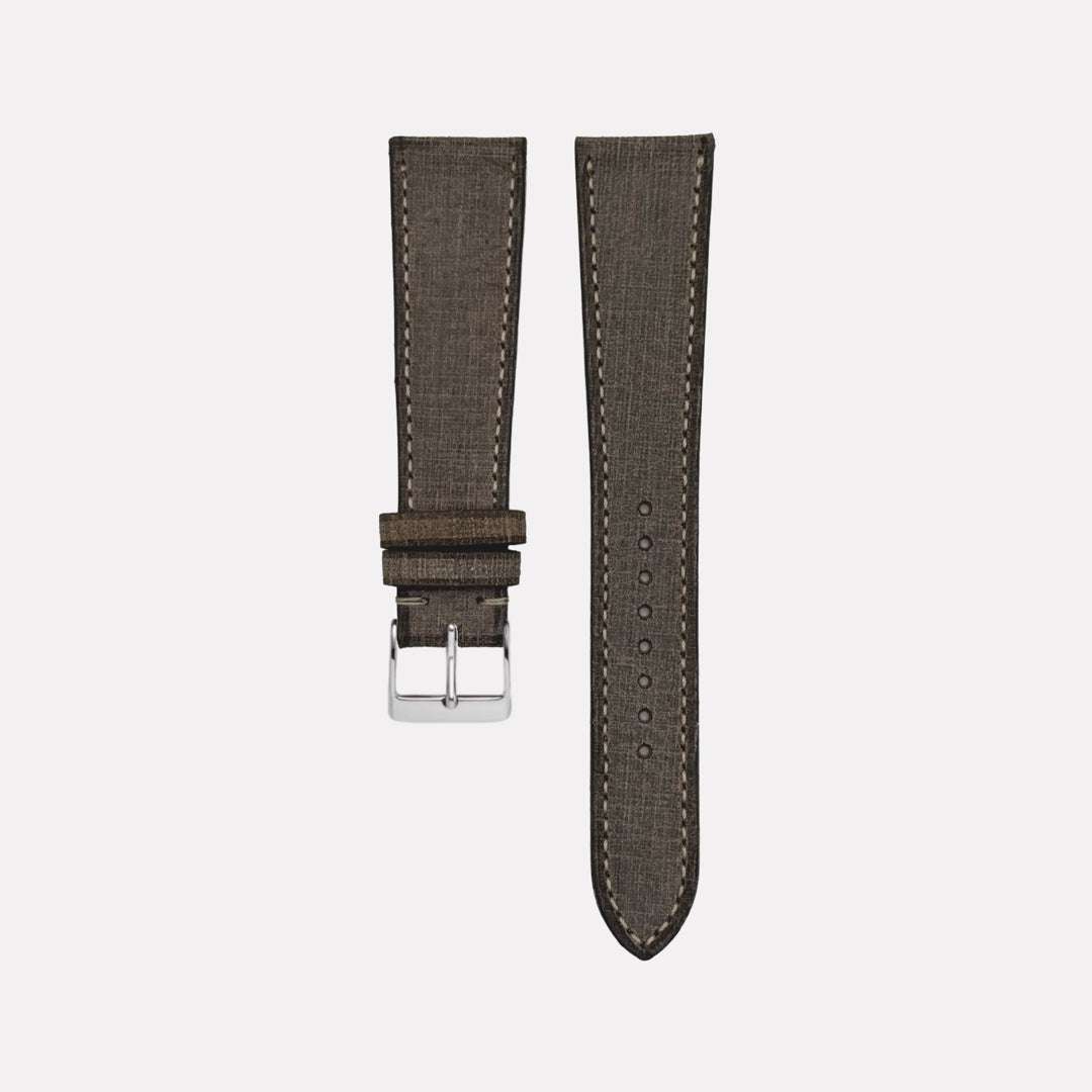 Dunkelbraunes Uhrenarmband aus hochwertigem vegetabil gegerbtem Leder – Freistelleransicht des strapazierfähigen Armbands, Made in Germany, geeignet für hochwertige Uhren wie Jaeger-LeCoultre