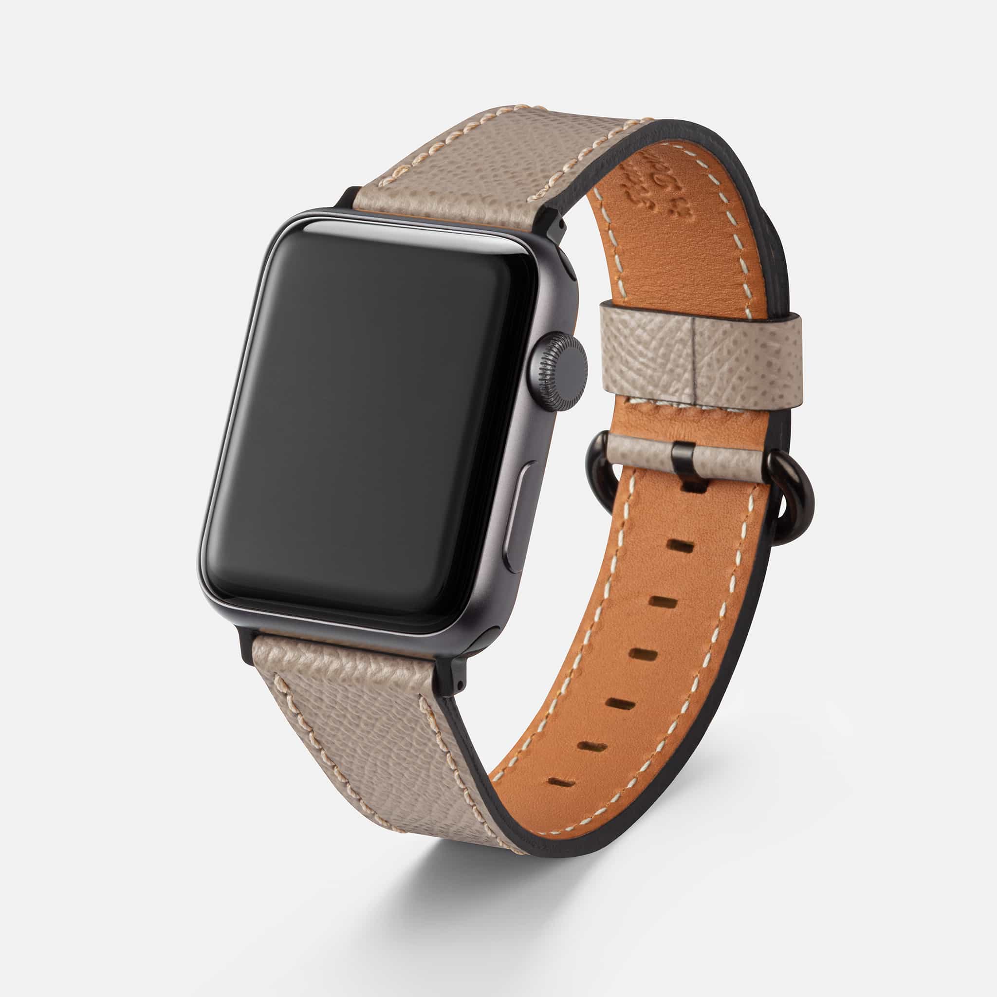 Taupefarbenes Epsom Leder-Armband für Apple Watch – Handgefertigtes, strapazierfähiges Lederarmband aus Epsom-Leder, Freistelleransicht mit Apple Watch