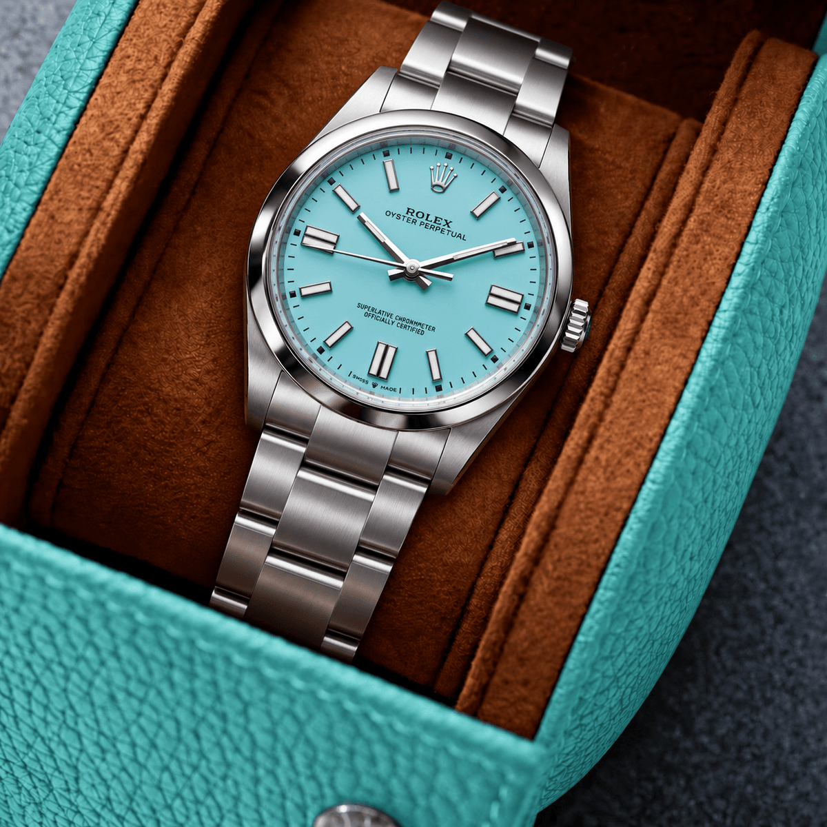 Uhrenrolle für eine Uhr Signature – Hochwertiges deutsches Togoleder mit Rolex Uhr in Türkis und edlem Design.