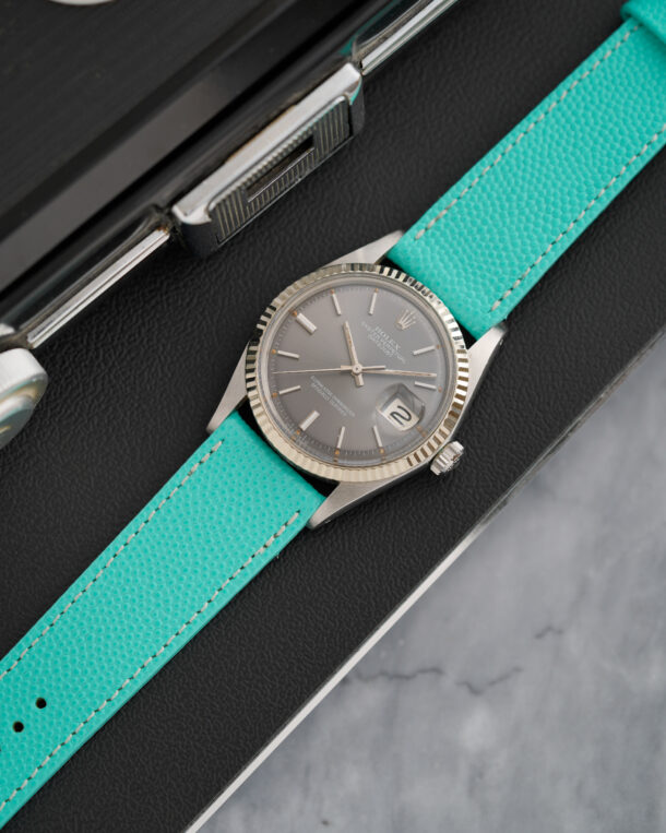 Tiffany blaues Uhrenarmband an einer Rolexuhr